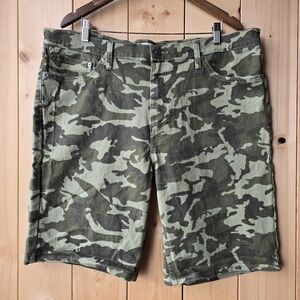 Signature By Levi Strauss Camo Green Denim Summer Shorts Mens Size 40